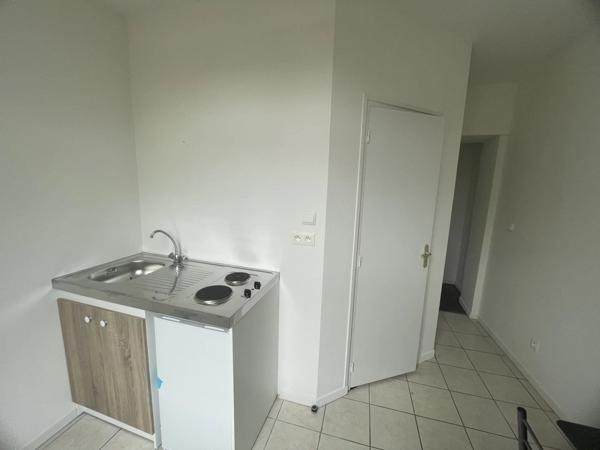 Location Appartement 1 pièces 23 m2 à Saint-Quentin