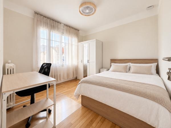 Colocation meublée dans maison rénovée avec cour - Bagneux / secteur Blains - proche RER B et métro 4