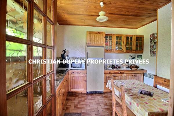 Entre Saint Genest Malifaux 42660 et la Versanne 42220 Chalet sur sous-sol complet 71,60m² é chambres sur 2500m² de terrain