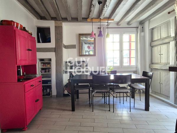 APPARTEMENT À VENDRE DE 6 PIÈCES DE 106,00 M²