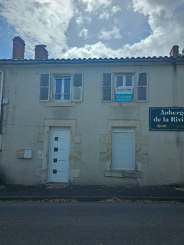A LOUER - Centre bourg Velluire (LES VELLUIRES SUR VENDEE)
