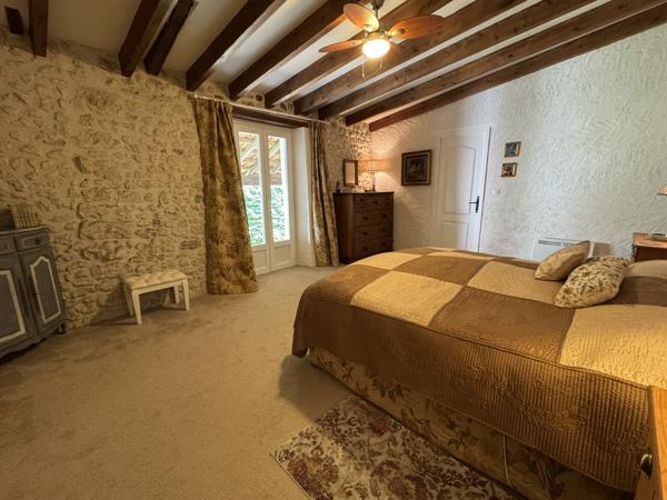 Maison à vendre à Montmoreau (16190) - Charente