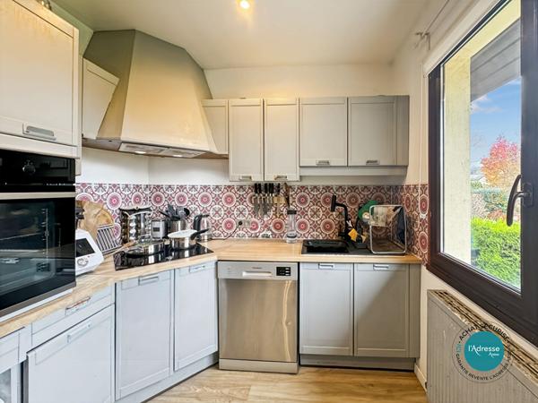 Maison familiale 5 pièces, 80 m² + sous-sol total