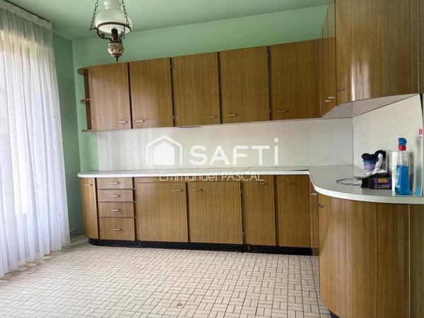 Maison quartier Velotte de 9( mé et terrain plat de 12 ares