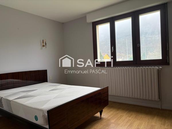 Maison quartier Velotte de 9( mé et terrain plat de 12 ares