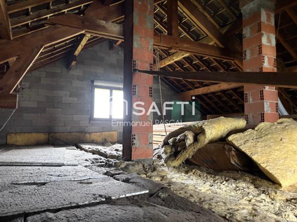 Maison quartier Velotte de 9( mé et terrain plat de 12 ares