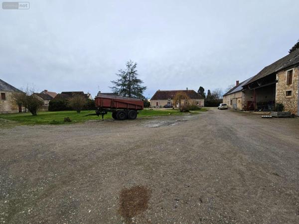 Domaine agricole à vendre à Diors dans l'Indre (36130), ref : 11807/460