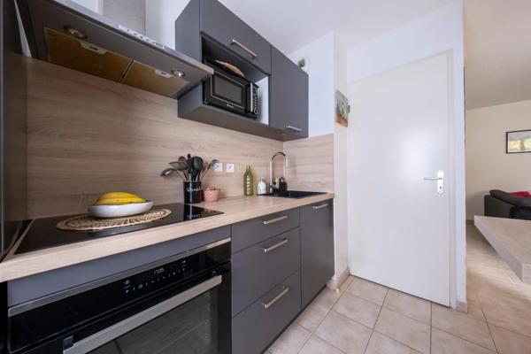 Appartement à vendre 2 pièces 48m² Cugnaux (31270)