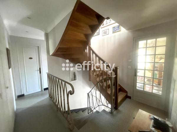 Maison 7 pièces - 174 m²