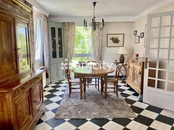 Maison 7 pièces - 174 m²