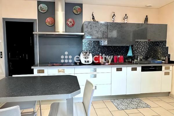 Maison 8 pièces - 195 m²