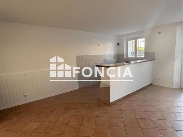 Location Appartement 3 pièces 55 m² - 27 BOULEVARD DU MOURILLON Gareoult 83136