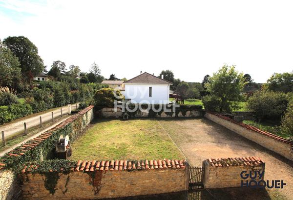 Tènement immobilier entier à Buellas - Corgenon