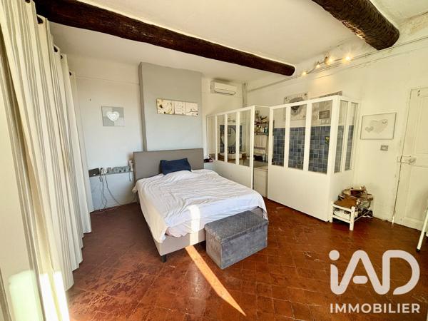 Maison à vendre 5 pièces 153 m² Saint-Saturnin-lès-Avignon