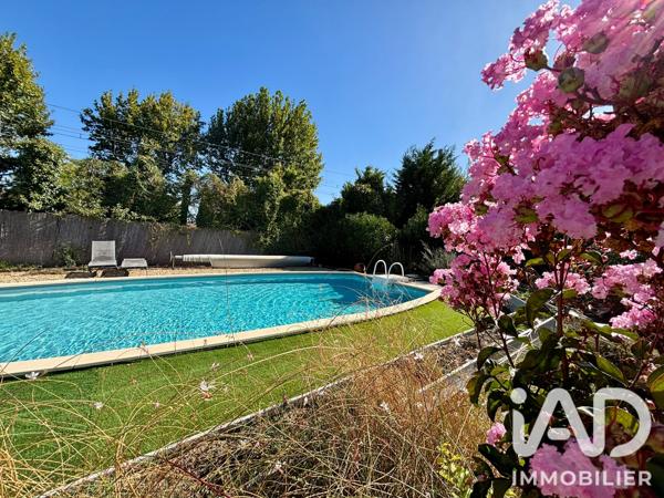 Maison à vendre 5 pièces 153 m² Saint-Saturnin-lès-Avignon