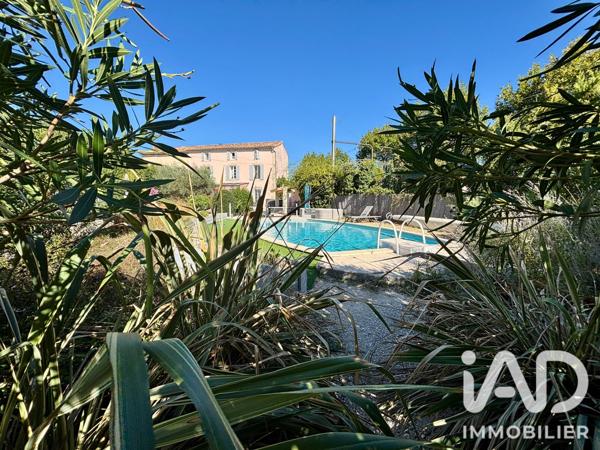 Maison à vendre 5 pièces 153 m² Saint-Saturnin-lès-Avignon