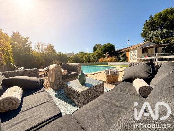 Maison à vendre 5 pièces 153 m² Saint-Saturnin-lès-Avignon
