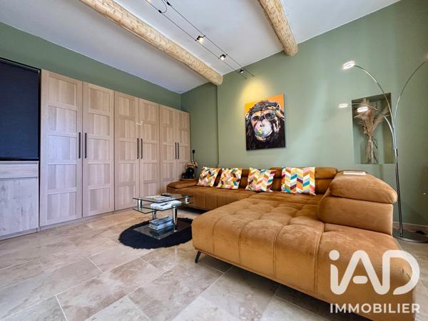Maison à vendre 5 pièces 153 m² Saint-Saturnin-lès-Avignon