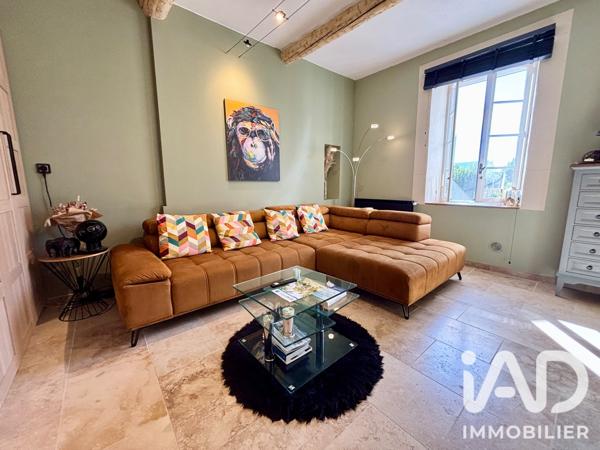 Maison à vendre 5 pièces 153 m² Saint-Saturnin-lès-Avignon