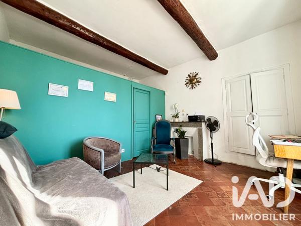 Maison à vendre 5 pièces 153 m² Saint-Saturnin-lès-Avignon