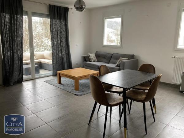 Appartement à louer 4 pièces 76.79m² Saint-Julien-en-Genevois (74160)