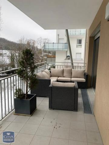 Appartement à louer 4 pièces 76.79m² Saint-Julien-en-Genevois (74160)