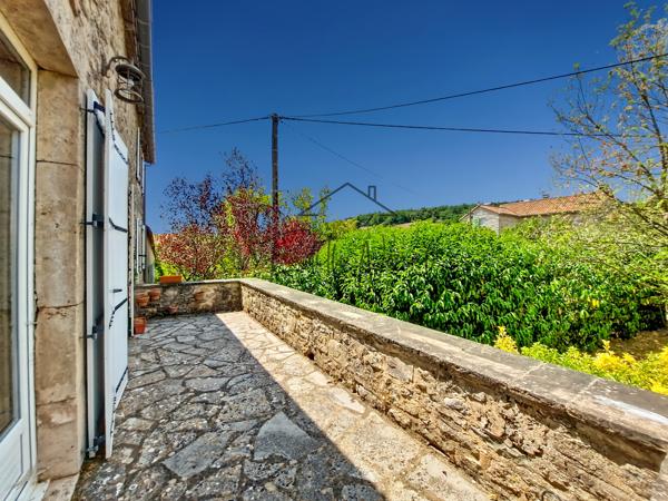 Entre Larzac et ailleurs: une ancienne grange aux accents d'évasion