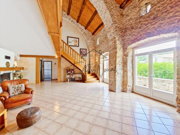 Entre Larzac et ailleurs: une ancienne grange aux accents d'évasion