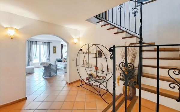 Maison à vendre    4 pièces •  Pierrevert