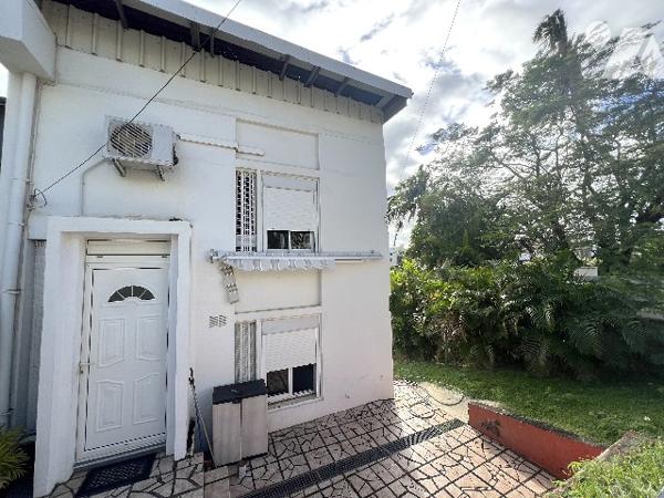 Maison atypique à Montgaillard