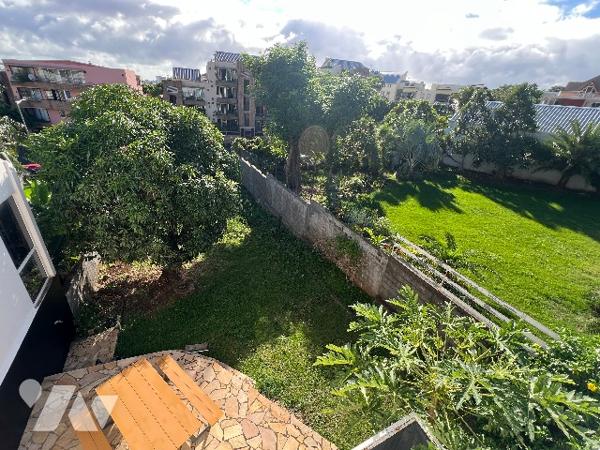 Maison atypique à Montgaillard