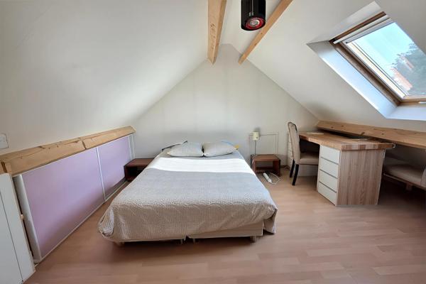 Maison de 7 pièces avec dépendance 30 m² à Neuville-Sur-Oise.