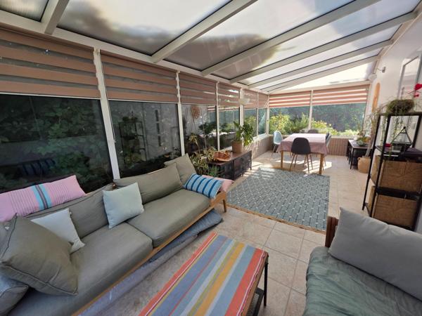 Maison de 7 pièces avec dépendance 30 m² à Neuville-Sur-Oise.