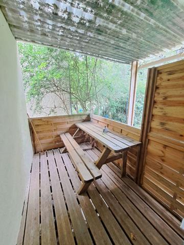 RENNES LES BAINS APPARTEMENT T2 RÉNOVÉ ET MEUBLE AVEC TERRASSE