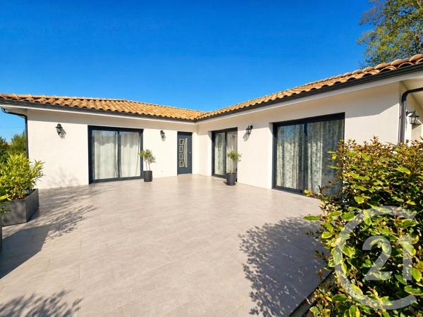 Maison à vendre  4 pièces - 110,01 m 2   ST LAURENT MEDOC  - 33
