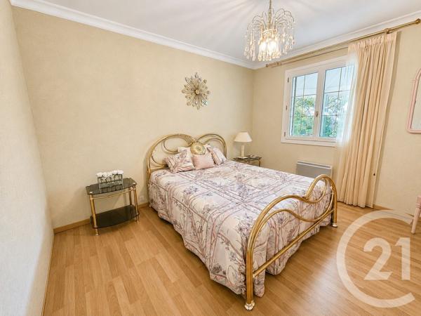 Maison à vendre  4 pièces - 110,01 m 2   ST LAURENT MEDOC  - 33