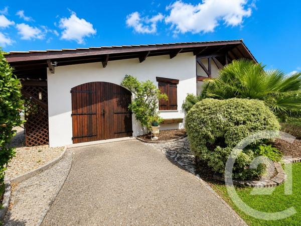 Maison à vendre  4 pièces - 110,01 m 2   ST LAURENT MEDOC  - 33