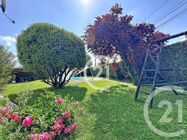 Maison à vendre  5 pièces - 122 m 2   MERPINS  - 16