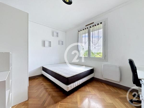 Maison à vendre  5 pièces - 122 m 2   MERPINS  - 16