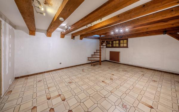 Maison à vendre    6 pièces •  Seichamps