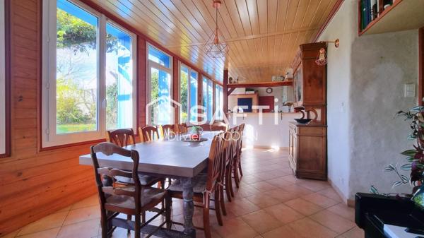 À VENDRE — MAISON DE MAÎTRE AU CŒUR DE LANNILIS