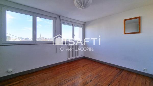 À VENDRE — MAISON DE MAÎTRE AU CŒUR DE LANNILIS