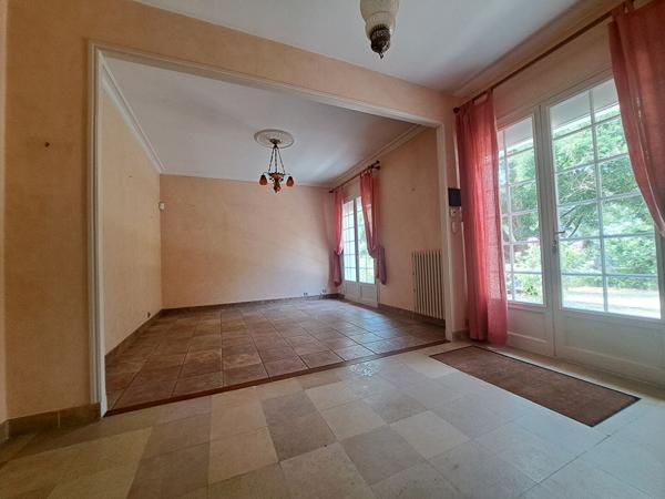 Villa 8 pièces à vendre Châtellerault - 86100 / Réf: 12055