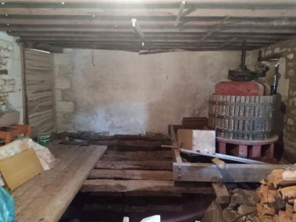 Grange à vendre |  Jonzac |  5 pièces | 160 m²