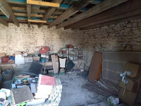 Grange à vendre |  Jonzac |  5 pièces | 160 m²