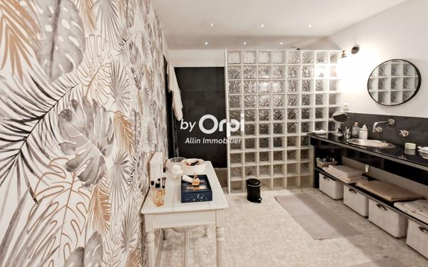 Maison à vendre    6 pièces •  Clugnat