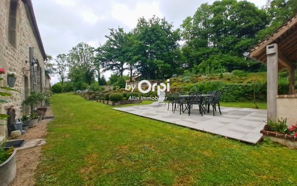 Maison à vendre    6 pièces •  Clugnat