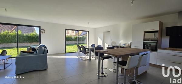 Pavillon 4 pièces de 117 m² à Colombiers (18200)