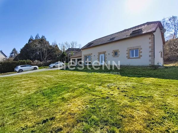 Maison familiale à vendre Cosnac : 5 chambres avec vue dégagée, terrain 2 500 m² et performance énergétique B ? Cosnac