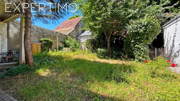 Étampes (91150) À vendre appartement F3 - 48 m² (51.6 m² au sol) - jardin commun - hyper centre Étampes